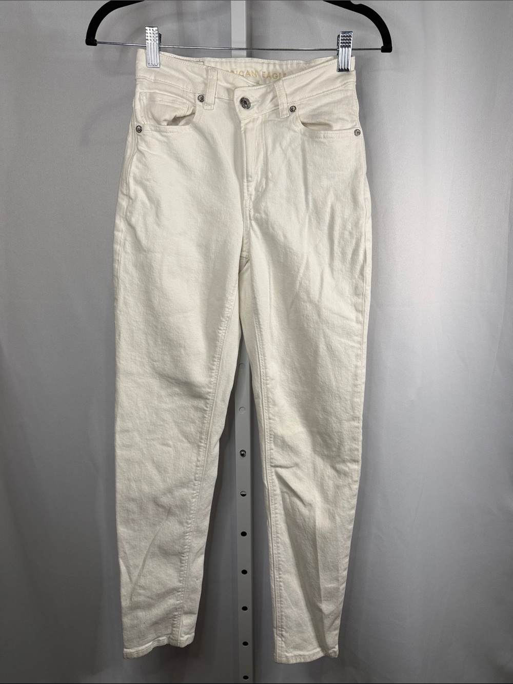 American Eagle Outfitters Cream High-Rise Straight Jeans